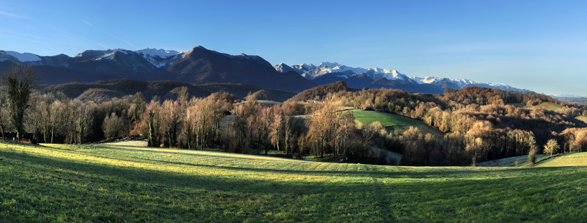 Point de vue sur les Pyrénées depuis Saint Vincent