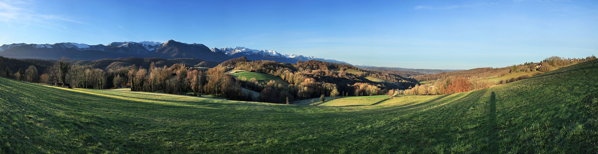 Marrac, un des balcons de Saint Vincent © Photographie Stockli Point de vue sur les Pyrénées depuis Saint Vincent